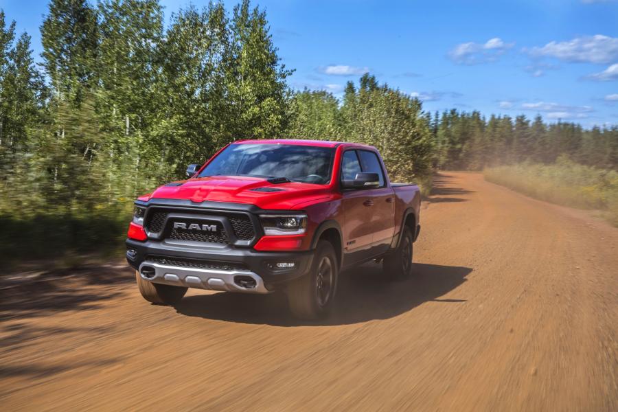  Ram 1500 Rebel Crew Cab EcoDiesel (DT) 2019 года  (фото 3 из 43)